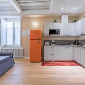 Wine Barolo Apartment Florence