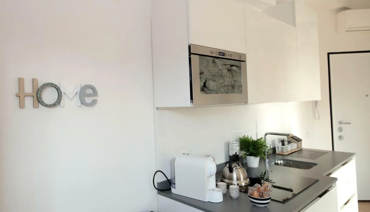 P&D Apartments Navigli Via Casale ミラノ イタリア